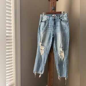 SO Women’s High Rise Distressed Light Wash Straight Jeans Size 11/30W VGUC